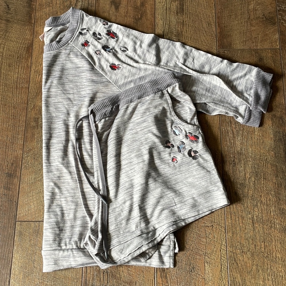 🛍️3/$20❗️Secret treasures women’s XL gray sleep ware set with shorts #6